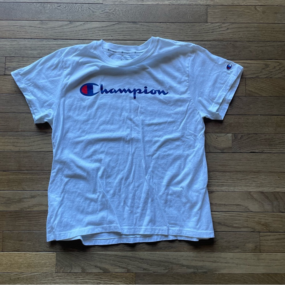 Champion T-shirt size Large 
Has a stain see image